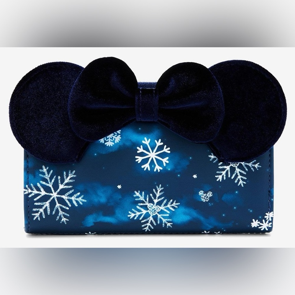 Loungefly Disney Minnie Mouse Snowflake Ears Small Wallet, NWT.